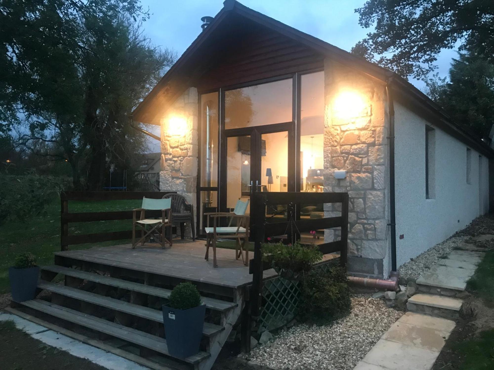 The Stables Near Glasgow Balmore Bagian luar foto